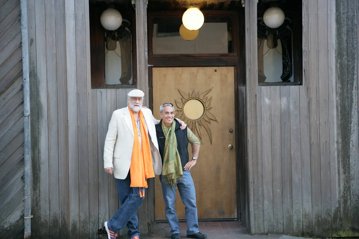 Karol Krauser with Mick Fleetwood drummer of Fleetwood Mac on Unleashed Tour 2009